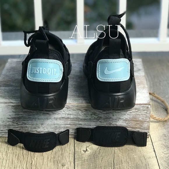 NWT Nike Air Huarache City Low Black WMNS - Picture 6 of 7